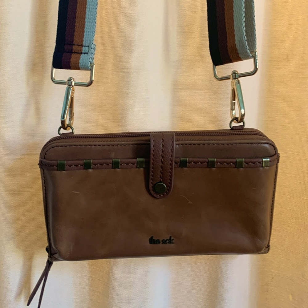 Brand new clutch/shoulder purse including 2 straps. Leather, never used